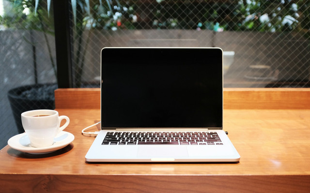 Ilustrasi rekomendasi laptop 5 jutaan Juni 2026. Foto: Unsplash.
