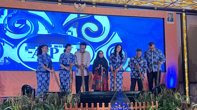 Gubernur DIY, Sri Sultan HB X, membuka Rakernas Asosiasi Pengusaha Jasaboga Indonesia (APJI) 2026 di Jogja, Rabu (3/6). Foto: Pandangan Jogja/Gigih Imanadi Darma