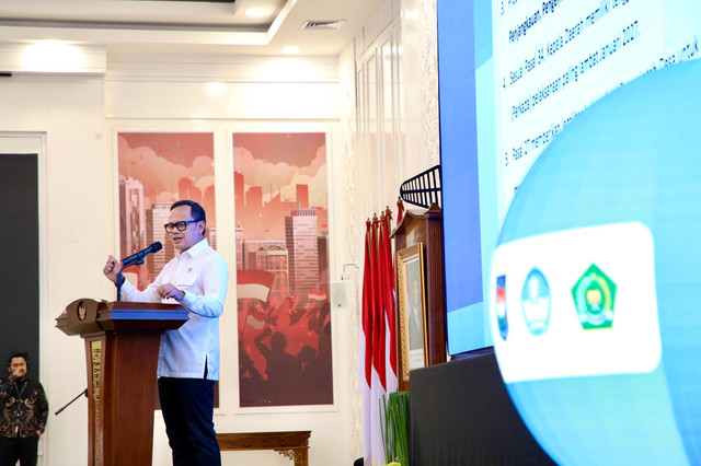 Wamendagri Bima Arya dalam Peluncuran Perpres Nomor 3 Tahun 2026 tentang Pencegahan dan Penanganan Anak Tidak Sekolah di kantor Kementerian PPN/Bappenas, Jakarta, Rabu (3/6/2026). Foto: Dok. Kemendagri