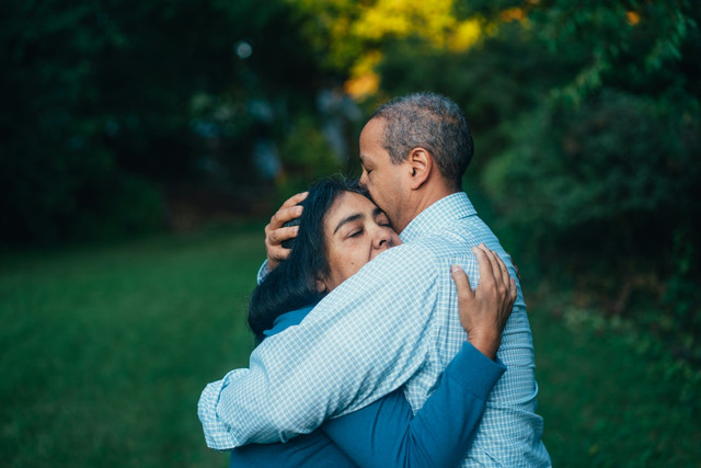 Ilustrasi forgiveness dalam hubungan romantis. Foto Unsplash.