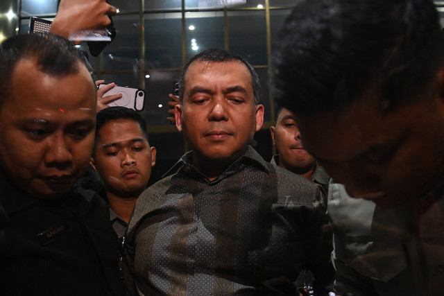 Wakil Menteri Imigrasi dan Pemasyarakatan Silmy Karim (tengah) tiba untuk menjalani pemeriksaan di Gedung Merah Putih KPK, Jakarta, Rabu (3/6/2026). Foto: Indrianto Eko Suwarso/ANTARA FOTO