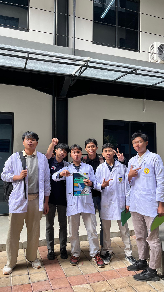 Mahasiswa Teknik Kimia Universitas Pamulang