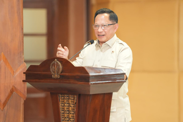 Mendagri Tito Karnavian sebut wilayah Jawa-Bali sangat strategis karena dihuni hampir 60 persen penduduk Indonesia, Kamis (4/6/2026). Foto: Kemendagri RI