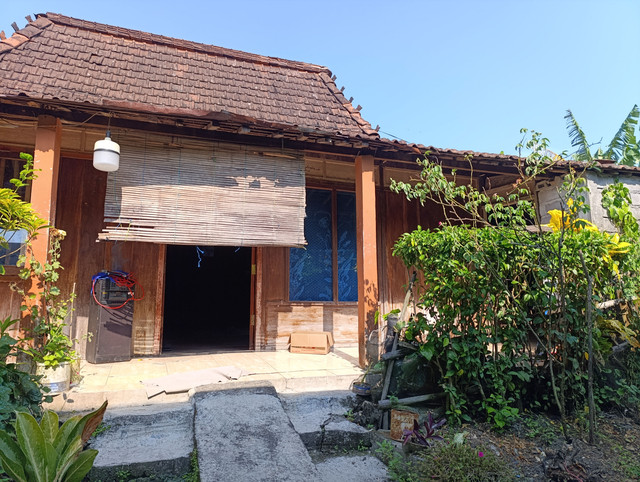 Kediaman rumah almarhum Suhardi di Kabupaten Demak, Jawa Tengah.  Foto: Vega Maarijil Ula/kumparan