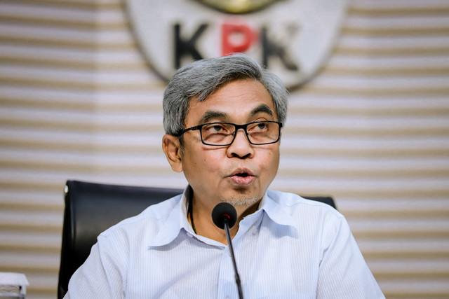 Ketua KPK Setyo Budiyanto saat konferensi pers terkait barang bukti OTT dugaan korupsi pengurusan izin tinggal WNA di Gedung Merah Putih KPK, Jakarta, Kamis (4/6/2026). Foto: Jamal Ramadhan/kumparan