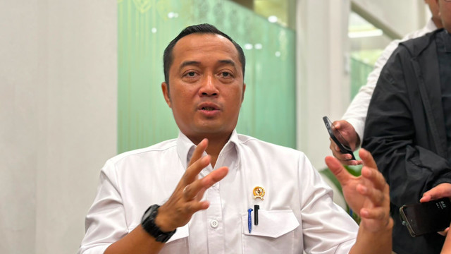 Mensesneg Prasetyo Hadi di Kompleks Istana Kepresidenan, Jakarta, Kamis (4/6/2026). Foto: Zamachsyari/kumparan