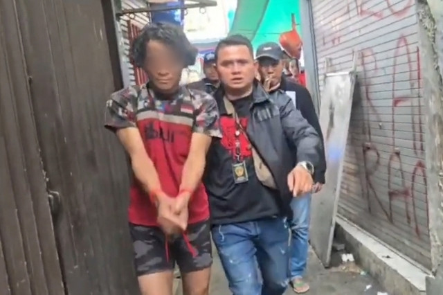 Pelaku curanmor yang beraksi di wilayah Tambora diamankan polisi pada Selasa (26/5/2026).  Foto: Polsek Tambora