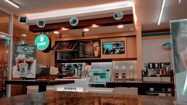 Ilustrasi promo tumblr Toy Story 5 Point Coffee, foto bukan promo yang sebenarnya: Unsplash/Arfan Adytiya