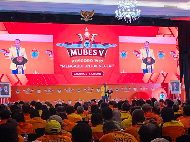 Ketua Umum Partai Golkar Bahlil Lahadalia saat acara Mubes V Kosgoro 1957 di kawasan Gambir, Jakarta Pusat, Jumat (5/6/2026). Foto: Nasywa Athifah/kumparan
