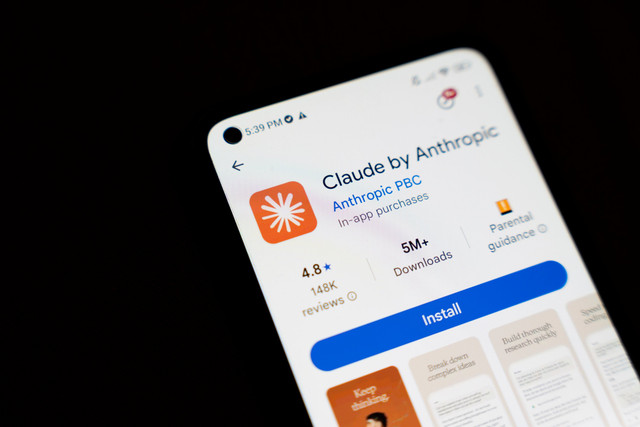 Ilustrasi Anthropic Claude. Foto: daily_creativity/Shutterstock