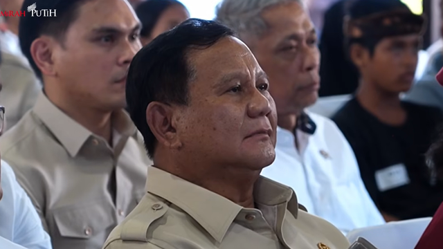 Presiden Prabowo Subianto saat meninjau Sekolah Rakyat Menengah Pertama (SRMP) 17 Tabanan, Bali, Minggu (7/6/2026) Foto: YouTube Setpres
