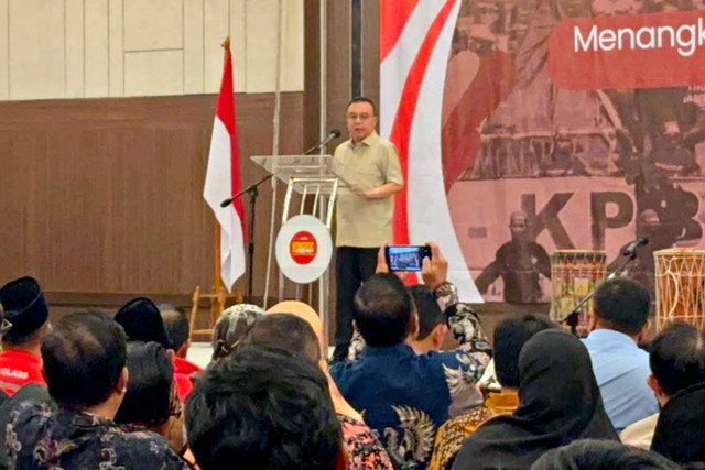 Wakil Ketua DPR RI Sufmi Dasco Ahmad dalam sambutannya di pembukaan Kongres III Konfederasi Persatuan Buruh Indonesia (KPBI) di Hotel Acacia, Senen, Jakarta Pusat, Minggu (7/6/2026). Foto: Nauval Pratama/kumparan