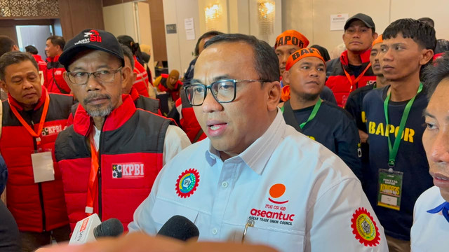 Presiden KSPSI Andi Gani Nena Wea usai pembukaan Kongres III KPBI di Hotel Acacia, Senen, Jakarta Pusat, Minggu (7/6/2026). Foto: Nauval Pratama/kumparan
