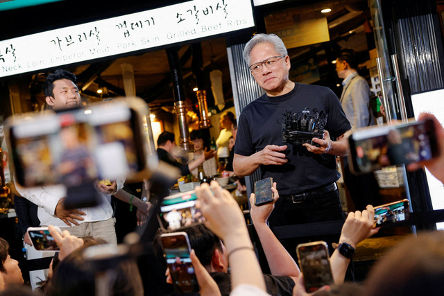 CEO Nvidia, Jensen Huang, di Korea Selatan. Foto: Kim Soo-Hyeon/REUTERS