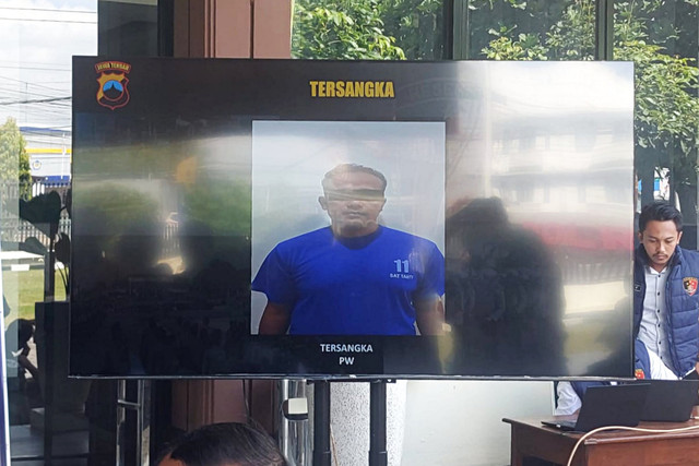 Konferensi pers penetapan pengirim sate misterius sebagai tersangka di Mapolres Boyolali, Senin (8/6/2026). Foto: Dok. kumparan