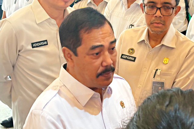 Doorstop Menteri Imigrasi dan Pemasyarakatan Agus Andrianto usai acara Komitmen Moral dan Profesional dalam Memberikan Layanan Secara Adil, Transparan, dan Akuntabel, Kementerian Hukum, Jakarta (8/6/2026). Foto: Kevin Daniel/kumparan