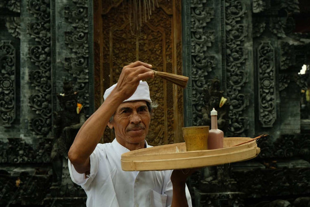 Ilustrasi Pemeluk Agama Hindu di Indonesia. Foto: Pixabay.