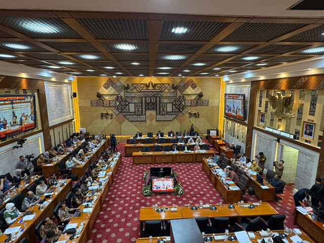 Suasana rapat kerja Komisi IX dengan Kementerian Kesehatan dan BPJS di Kompleks Parlemen, Senayan, Jakarta, Selasa (9/6/2026). Foto: Jeni Ritanti/kumparan