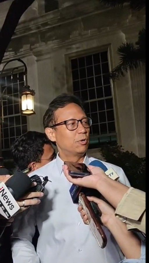 Menteri Kesehatan Budi Gunadi Sadikin menjawab pertanyaan wartawan usai temui Presiden Prabowo di Istana, Selasa (9/6). Foto: Dok. kumparan
