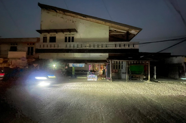 Kondisi pemadaman listrik di Depok, Jawa Barat, Selasa (9/6/2026). Foto: kumparan