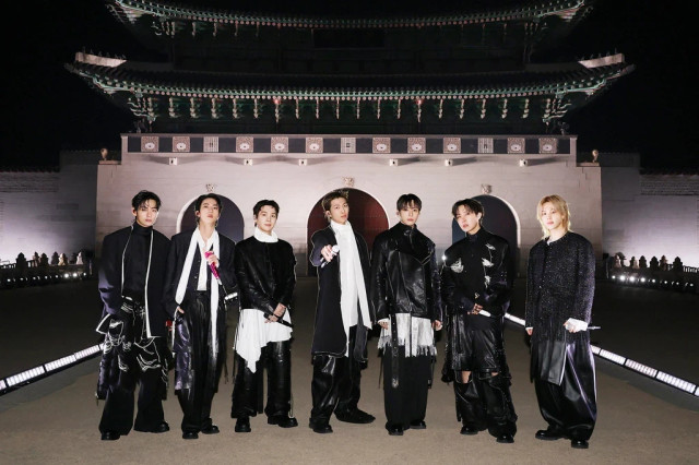 Ilustrasi cara war tiket BTS general sale. Foto: BIGHIT MUSIC/Netflix/Handout via REUTERS