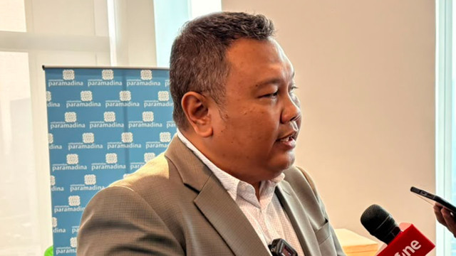 Hendri Satrio saat acara Launching & Bedah Buku: Estafet Ideologi Sumitro ke Prabowo (Komunikasi Politik, Ekonomi, dan Momentum Perubahan di Peralihan Zaman) karya Dr. Hendri Satrio, Universitas Paramadina, Jakarta (10/6/2026). Foto: Kevin Daniel/kumparan