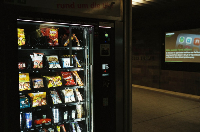 Ilustrasi hidden vending machine Blok M. Foto: Unsplash.com/Markus Spiske