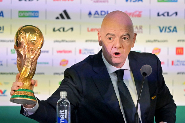 Presiden FIFA Gianni Infantino menyampaikan keterangan kepada wartawan saat sehari menjelang pembukaan Piala Dunia 2026 di Stadion Azteca, Mexico City, Meksiko, Rabu (10/6/2026). Foto: Aditya Pradana Putra/ANTARA FOTO