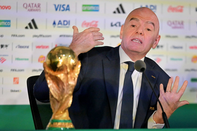 Presiden FIFA Gianni Infantino menyampaikan keterangan kepada wartawan saat sehari menjelang pembukaan Piala Dunia 2026 di Stadion Azteca, Mexico City, Meksiko, Rabu (10/6/2026). Foto: Aditya Pradana Putra/ANTARA FOTO