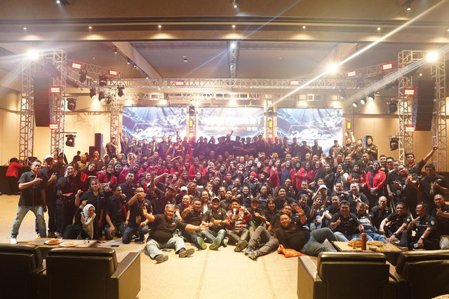 Foto bersama seluruh Peserta