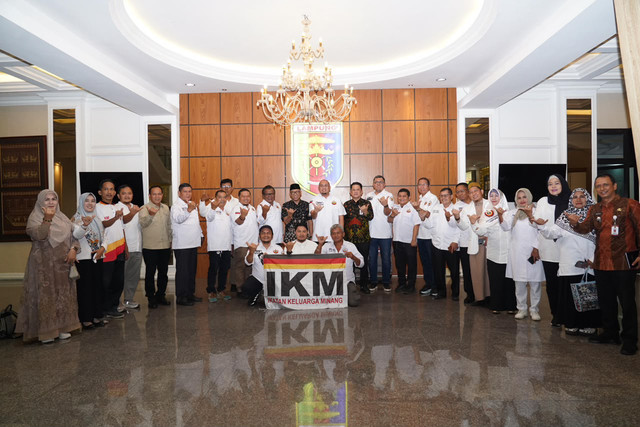 Ketua Umum DPP Ikatan Keluarga Minang (IKM) Andre Rosiade bertemu Gubernur Lampung Rahmat Mirzani Djausal di Kantor Gubernur Lampung, Kamis (11/6/2026). Foto: Dok. Istimewa