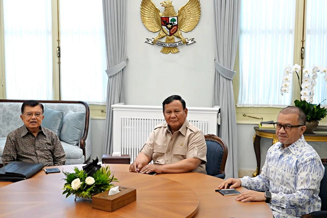 Presiden Prabowo menerima Wakil Presiden ke-10 dan ke-12 RI, Jusuf Kalla di Istana Merdeka, Jakarta, Kamis (11/6/2026). Foto: YouTube/ Sekretariat Presiden