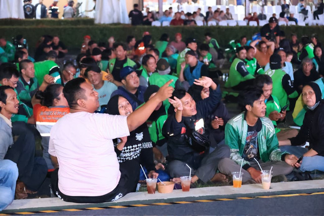 Polri menggelar nobar pembukaan Piala Dunia 2026 serentak di seluruh Polda, Polres, dan Polsek seluruh Indonesia. Foto: Dok. Mabes Polri