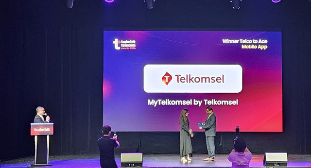 Telkomsel kembali meraih dua penghargaan yaitu Telco to Ace Mobile App dan Telco to Ace Brand dalam ajang Twimbit Telecom Awards 2026 yang diselenggarakan di Singapura pada 21 Mei 2026. Penghargaan ini diselenggarakan oleh Twimbit, sebuah perusahaan konsultan customer experience dan teknologi berbasis di Singapura yang dikenal melalui riset dan evaluasi independennya di industri telekomunikasi Asia-Pasifik.