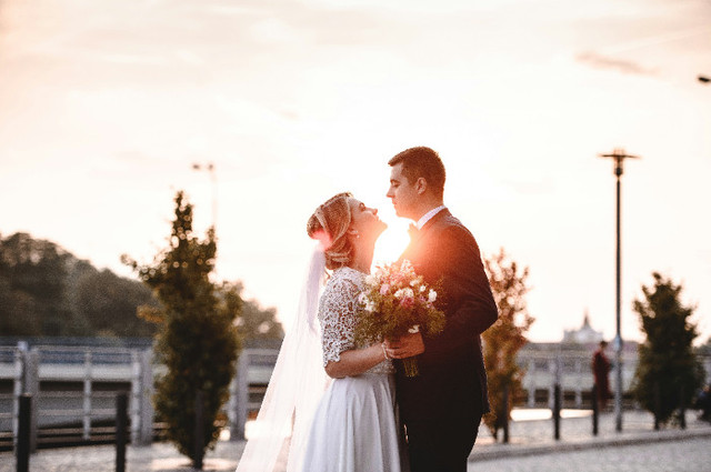 Ilustrasi Link Live Streaming Pernikahan Jennifer Coppen dan Justin Hubner, Unsplash/Dmitry Rodionov