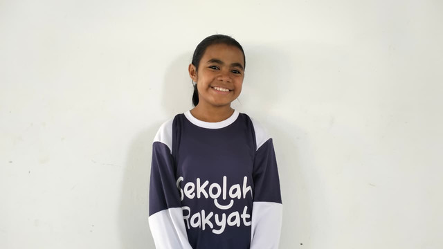 Kisah inspiratif Sifra, anak dari orang tua disabilitas yang kini mampu raih mimpi pendidikan berkualitas di Sekolah Rakyat Kupang, Sabtu (13/6/2026). Foto: Dok. Kemensos