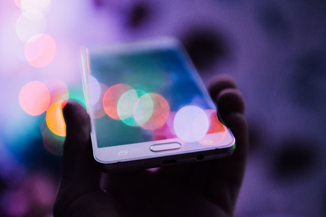 Ilustrasi Cara Mengembalikan Kontak yang Terhapus, Foto:Unsplash/Rodion Kutsaiev