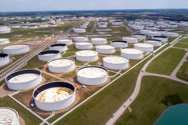 Tangki minyak di Cushing, Oklahoma. Foto: Shutterstock