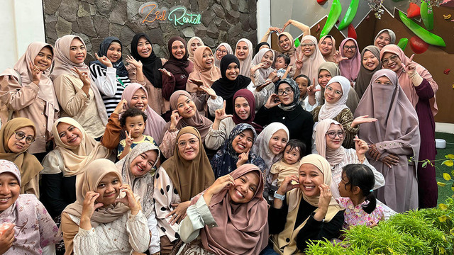 TDA Perempuan Malang Gelar Rujakan, Bangun Semangat Mompreneur Tanpa Anggaran