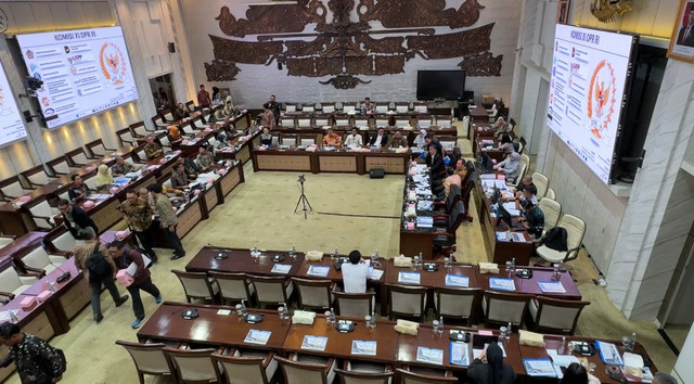 Rapat dengar pendapat Menteri Keuangan Purbaya Yudhi, bersama Komisi XI DPR RI, di Kompleks Parlemen, Jakarta, Senin (15/6/2026). Foto: Muhammad Fhandra/kumparan