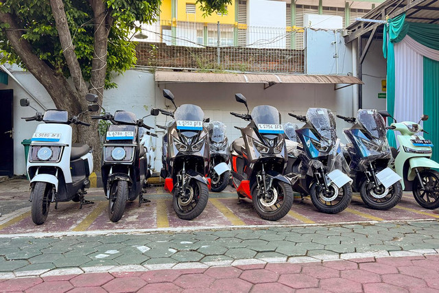 Motor listrik Polytron 350 digunakan sebagai armada operasional PLN UID Jawa Timur. Foto: Polytron