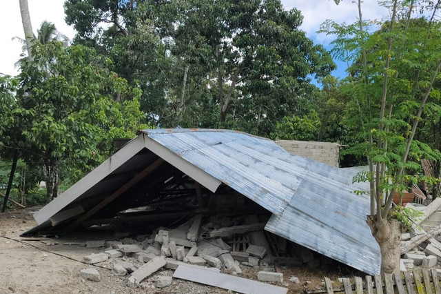Kondisi rumah yang rusak terdampak gempa di Kabupaten Sigi, Palu, Sulawesi Tengah, Selasa (16/6/2026). Foto: Polres Sigi
