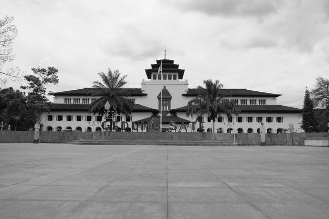 Ilustrasi Gedung Sate. Foto: Pixabay.