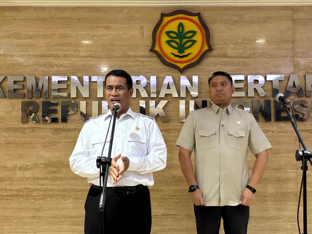 Menteri Pertanian (Mentan) Andi Amran Sulaiman dan Wamentan Sudaryono dalam konferensi pers di Kantor Kementan, Jakarta Selatan, Rabu (17/6). Foto: Widya/kumparan