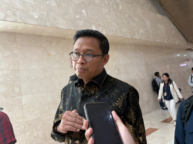 Direktur Jenderal Pajak Bimo Wijayanto di Kompleks Parlemen RI, Rabu (17/6/2026). Foto: Ave Airiza Gunanto/kumparan