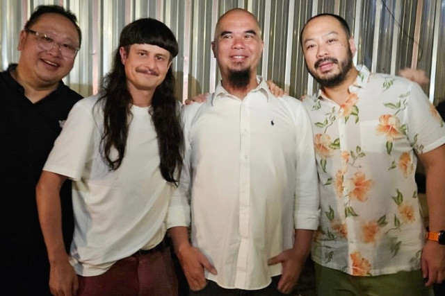 Ahmad Dhani bersama Oliver Tree. Foto: Instagram/@ahmaddhaniofficial