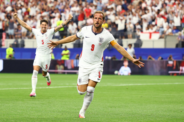 Harry Kane dari Inggris merayakan gol kedua mereka pada pertandingan Grup L Piala Dunia FIFA 2026 antara Inggris vs Kroasia di Stadion Dallas, Arlington, Texas, AS, Kamis (18/6/2026) dini hari WIB. Foto: Hannah McKay/REUTERS