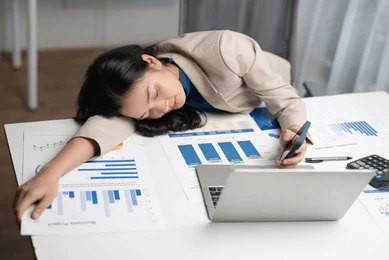 (Tuntutan produktif. Source: Shutterstock)