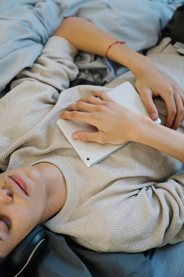 Ketika healing bukan lagi liburan tapi tidur solusinya. ( Sumber : Paxels)