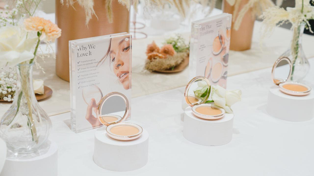 Laura Mercier Rilis Tinted Blur Balm, Complexion Ringan dan Diklaim Tahan 12 Jam. Foto: Laura Mercier